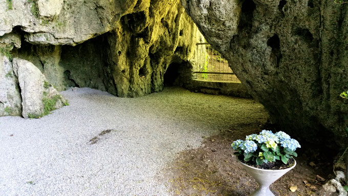 Die Grotte ist echt sehenswert - Hier wird einen auch bewusst, wie durchlöchert die Schwäbische Alb ist...