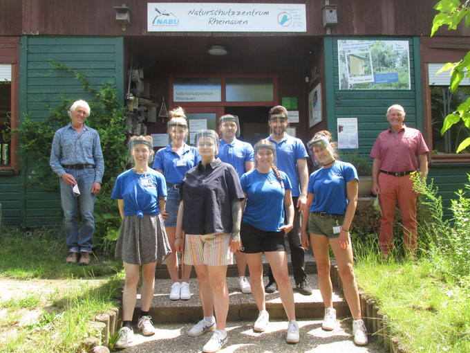 NABU-Werbeteam mit Frank Schernikau (Vorstandsmitglied NABU Bingen) links) und Bardo Petry (Vorsitzender NABU Bingen) rechts). Bild: Christian Henkes