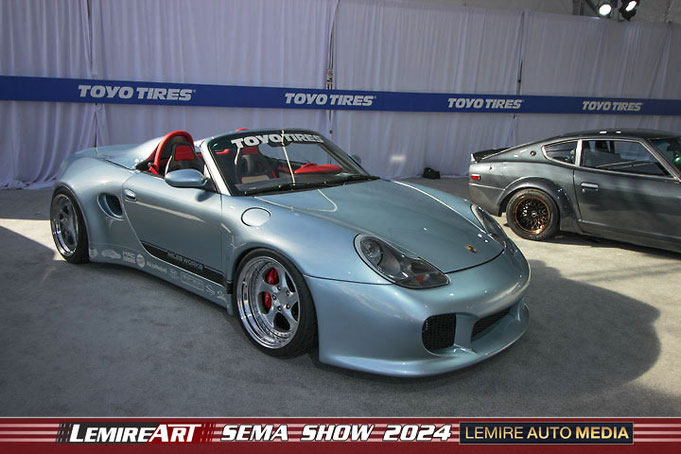Porsche Boxter Wideboy Longtail 2000 par Tieu Industries / Miles Works Automotive @ Toyo Tires Treadpass