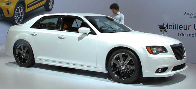 CHRYSLER 300 SRT