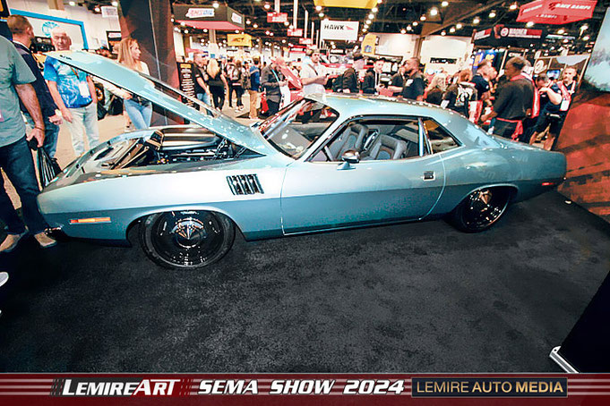 Plymouth 'Cuda 1971 Restomod par Salvaggio Design au SEMA 2024