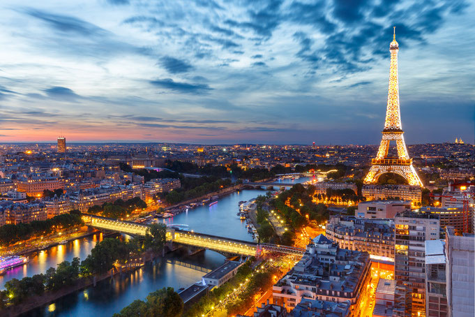 Une soirée à Paris - dans la ville de l'amour.