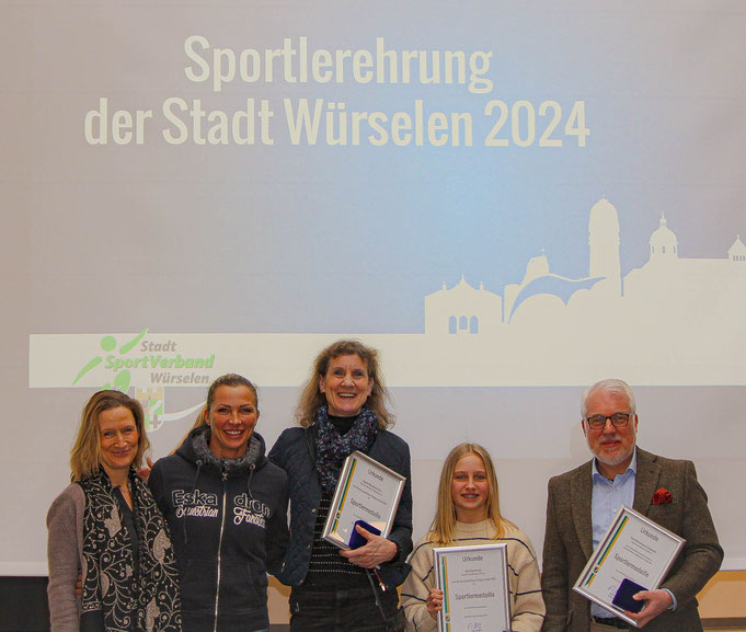 Würselener erhalten Ehrenmedaille - Rheinlands Reiter+Pferde 2024