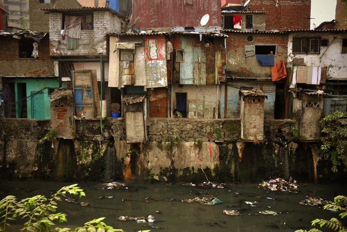 Kristian Bertel.  June 12, 2014. Slum areas of Mumbai. 
