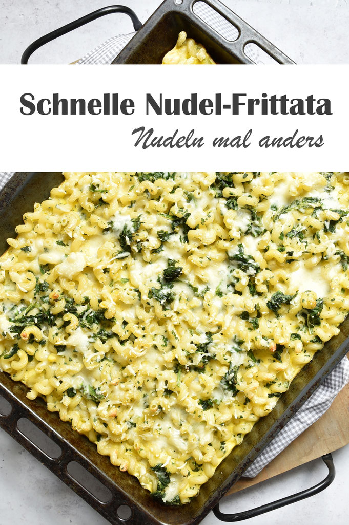 schnelle Nudel Frittata, Nudeln vom Blech mit Spinat und Ei, einfach und unkompliziert, um Eier aufzubrauchen, Rezept für Thermomix, Familienküche, schnelle Feierabendküche, Familienkost, vegetarisch, aus dem Ofen