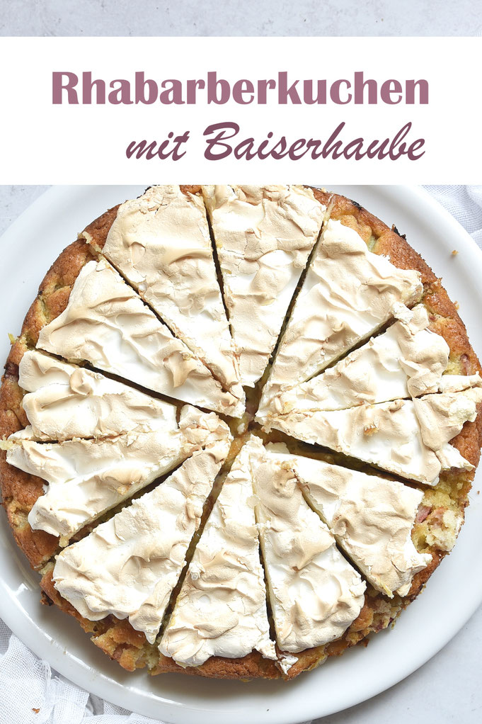 Rhabarberkuchen mit Baiserhaube, unten ein Rührkuchen mit Rhabarberstücken, oben Baiser, Thermomix