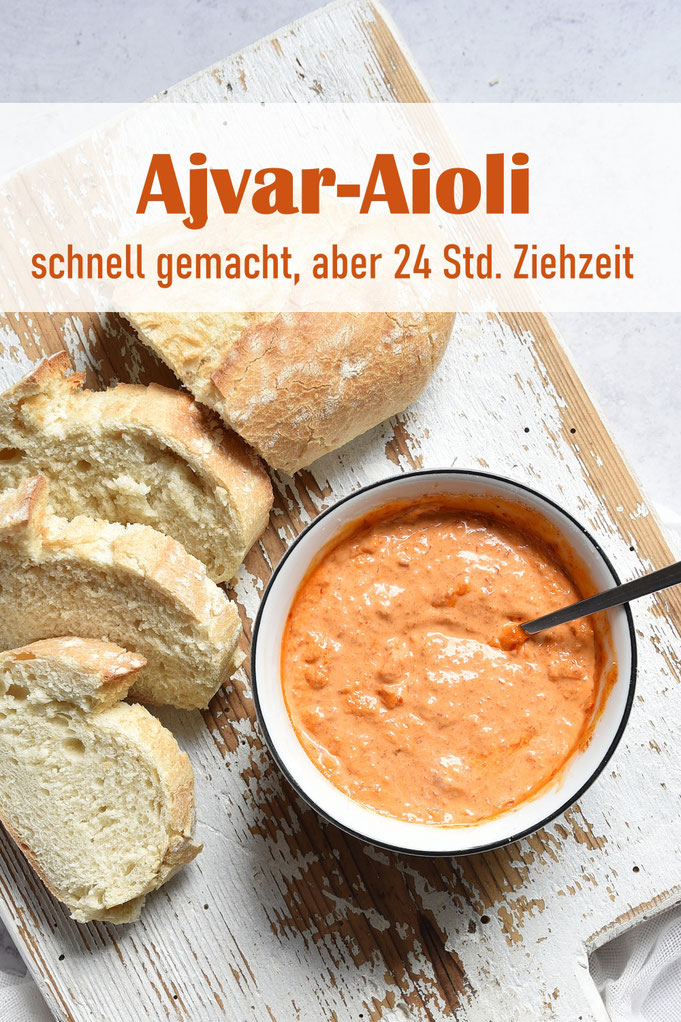 Ajvar Aioli, schnell gemacht, aber 24 Std. Ziehzeit, damit es richtig lecker wird! Mit Mayonnaise, Ajvar und Knoblauch, Paprikapulver edelsüß, Salz, einfach und lecker, Dips für Party, Buffet, zum Grillen etc.