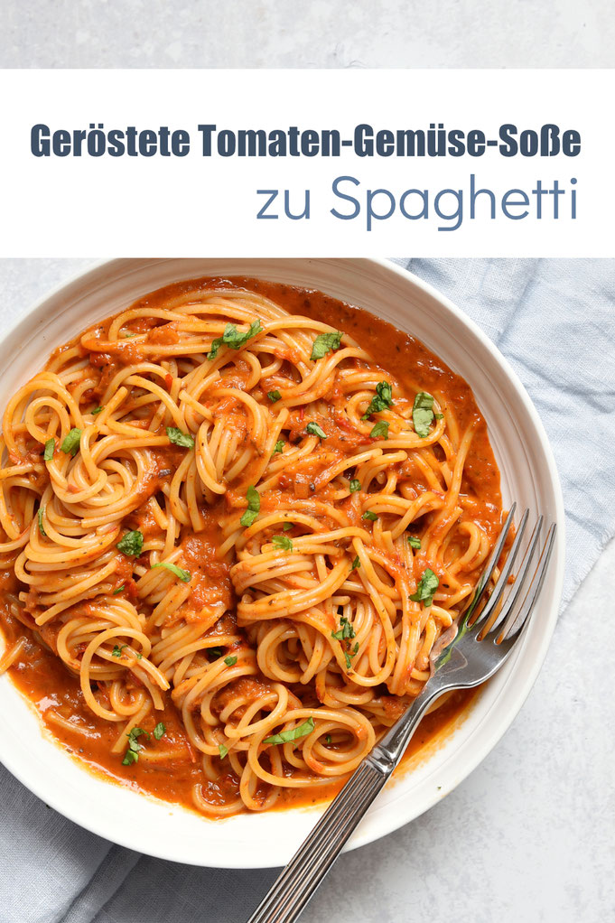 Geröstete Tomaten-Gemüse-Soße - Airfryer oder Backofen - mit Tomaten, Paprika, Pilzen, Zwiebeln und Knoblauch, Gemüse ist variabel, Meal Prep tauglich, vegan bzw. vegetarisch, Rezept für leckere Tomatensoße, Soße zu Pasta