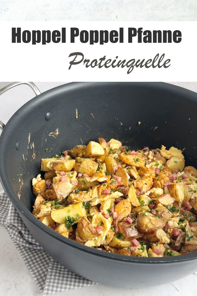 Hoppel Poppel Bratkartoffel Pfanne, hoher Proteinanteil durch Ei und Hähnchen oder Tofu, ausgewogen und relativ gesund weil die Bratkartoffeln im Airfryer gemacht werden