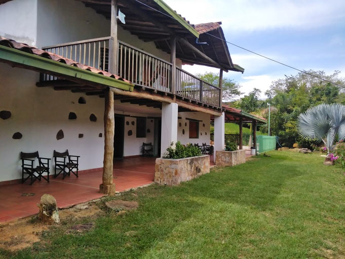 Cabaña en san gil, hace parte de este hermoso conjunto campestre hotel codigo 004, Fincas, cabañas y apartamentos para turismo en san gil, barichara, curiti, charala, socorro, paramo, valle de san jose, 
