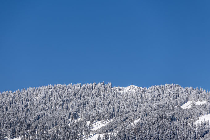 Aufgabe 2: Blau/ Weiß