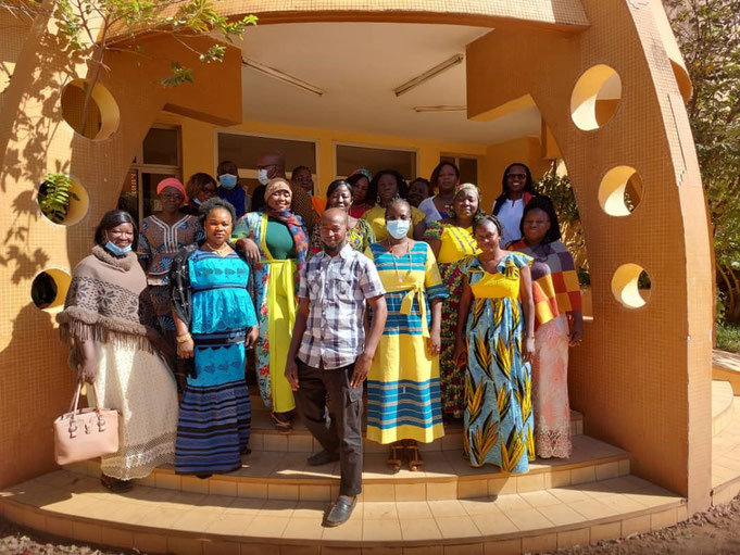 Ouagadougou. TOND LAAFI team during the "gender and health" training in December 2021.