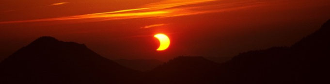 Eclipse solaire du 31 mai 2003 depuis le sommet du Mont d'Or / N. Esseiva - AstroClubHD