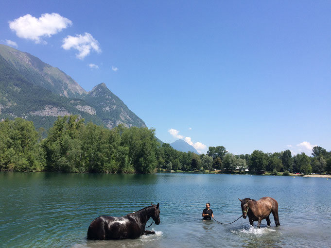 Une baignade bien méritée !  rando combe de Savoie et ses lacs 2018