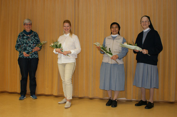 Die neuen Vorstandsmitglieder von links nach rechts: Rita Regez, Gabriele Lee, Sr. Flormita und Sr. Angela.