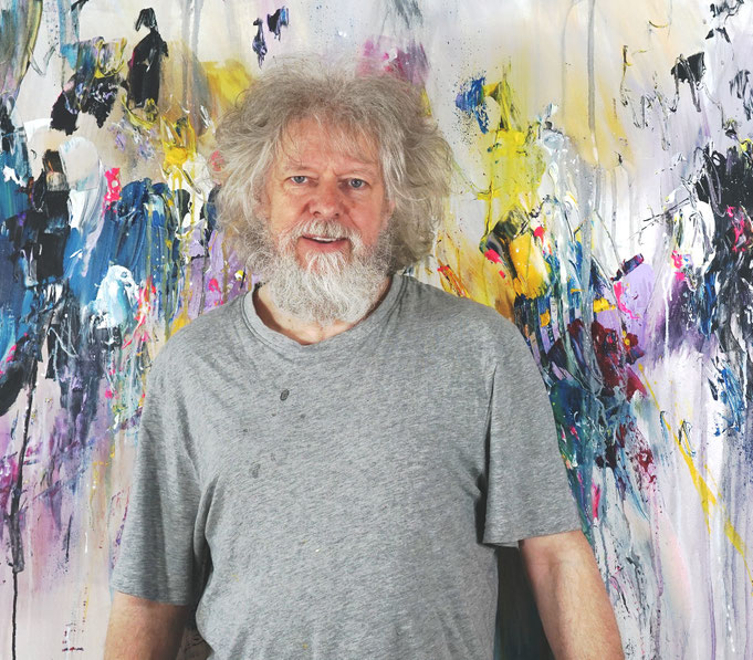 ... gerade fertig gemalt: Peter Nottrott mit Symphony Of Dreams XL 1