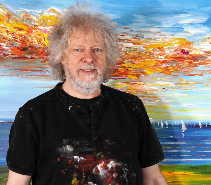 ... gerade fertig gemalt: Peter Nottrott mit Seaside Sailing Holidays XL 2