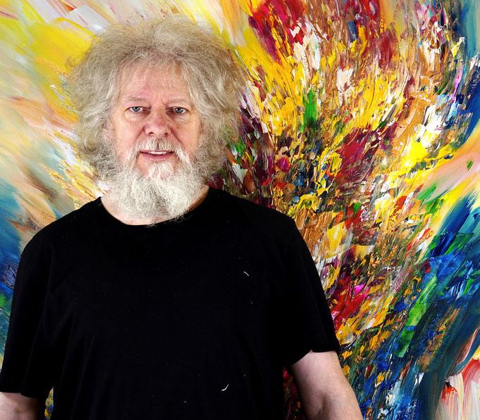 ... gerade fertig gemalt: Peter Nottrott mit Celebration Gold M 1
