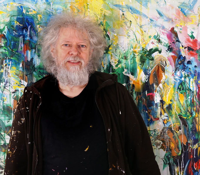 ... gerade fertig gemalt: Peter Nottrott mit Green Symphony XL 1