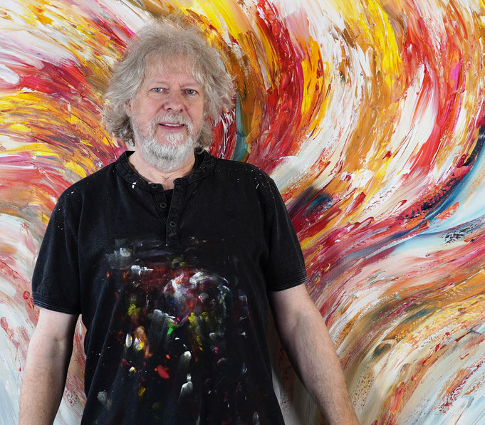 ... gerade fertig gemalt: Peter Nottrott mit Yellow And Red Vibrations XL 1