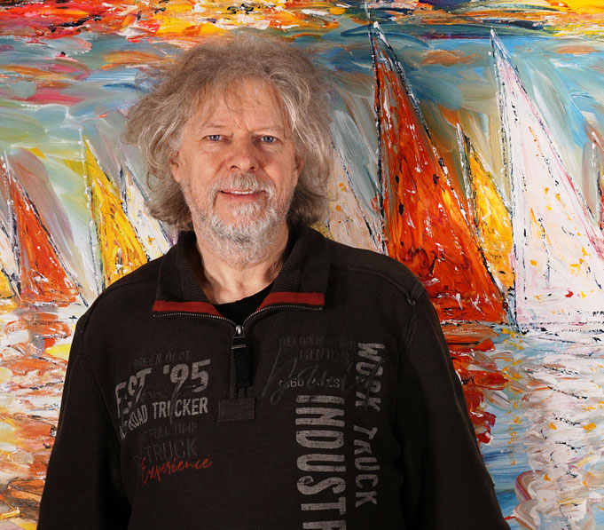 gerade fertig gemalt: Peter Nottrott mit Summer Sailing Impressions XL 5