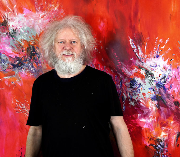 ... gerade fertig gemalt: Peter Nottrott mit Big Red Glow XXXL 1