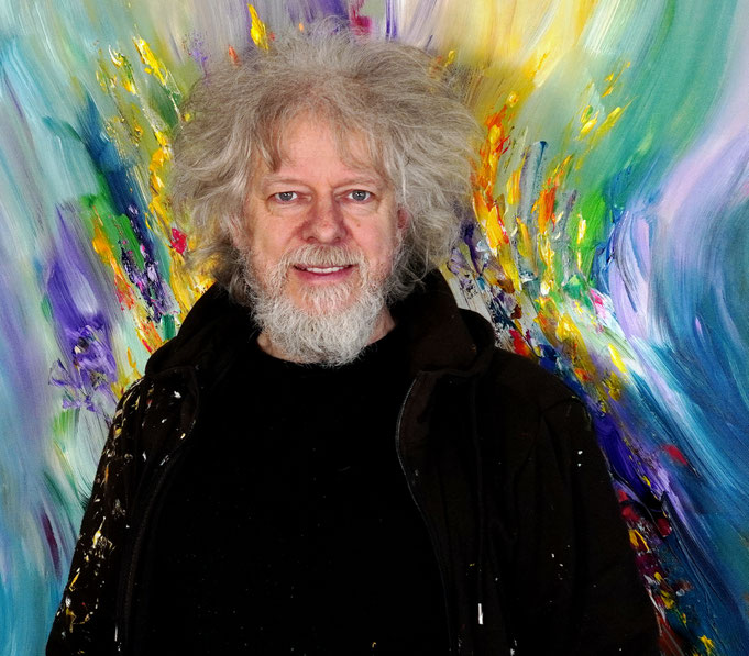 ... gerade fertig gemalt: Peter Nottrott mit Energy Flash M 1
