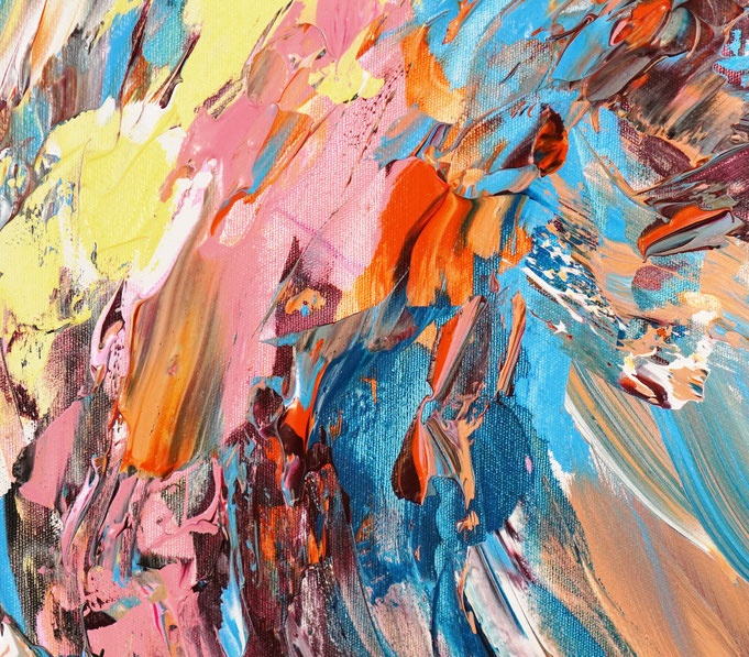 Detail des abstrakten Gemäldes. Rot buntes, detailliertes Acrylbild auf Leinwand 
