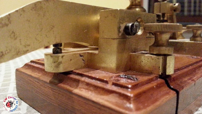 Öller Telegraph key 1857  -  Particular of rear contact