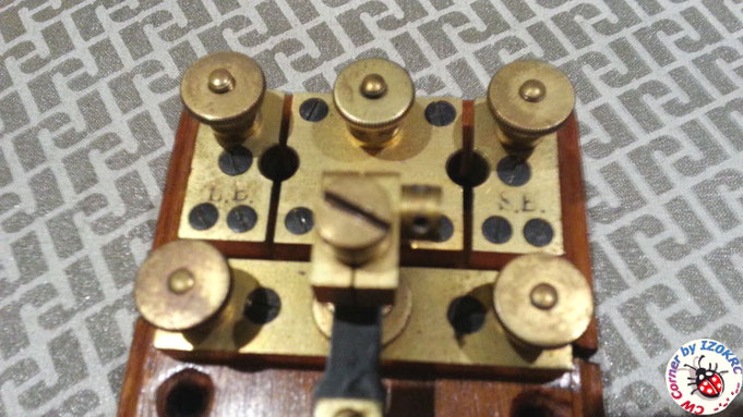 Öller Telegraph key 1857  -  Particular of large contact/switch