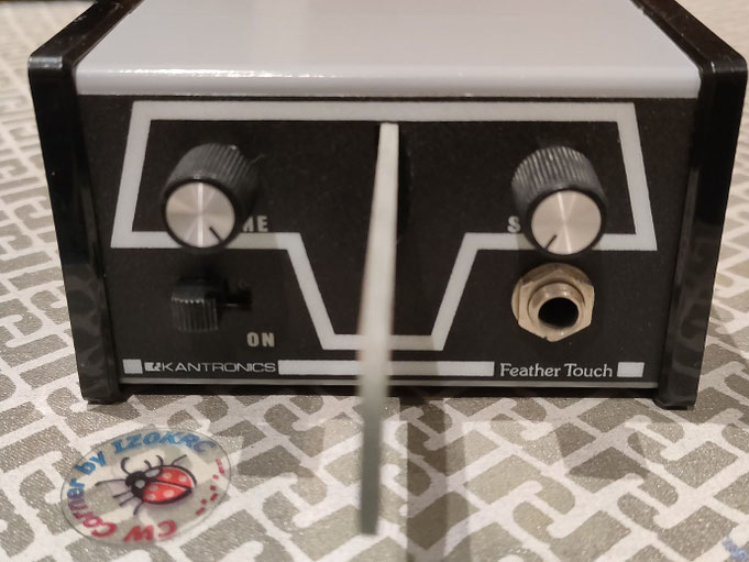 Kantronics feather touch keyer - regolazioni del pannello frontale