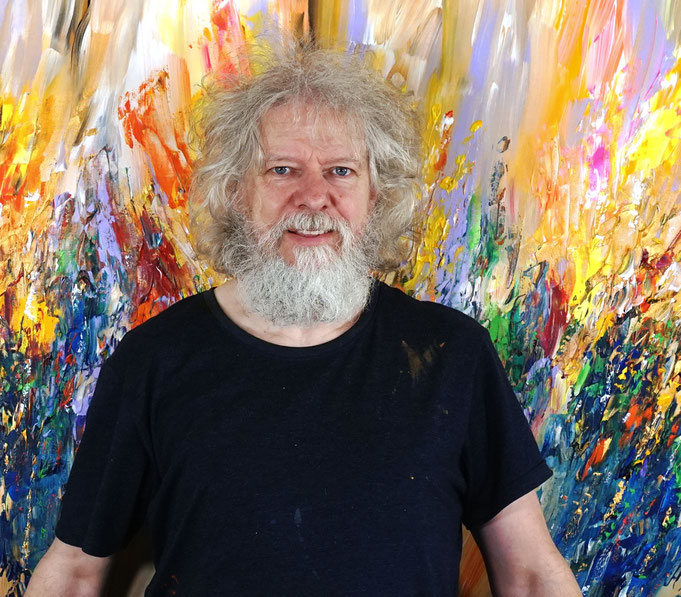 ... gerade fertig gemalt: Peter Nottrott mit Full Of Hope Gold XXL 1