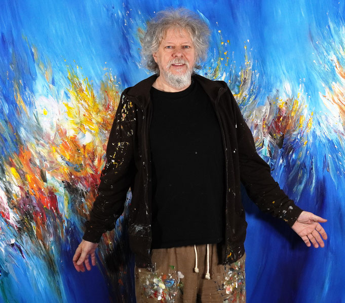 .. gerade fertig gemalt: Peter Nottrott mit Blue Spirit XXXL 1