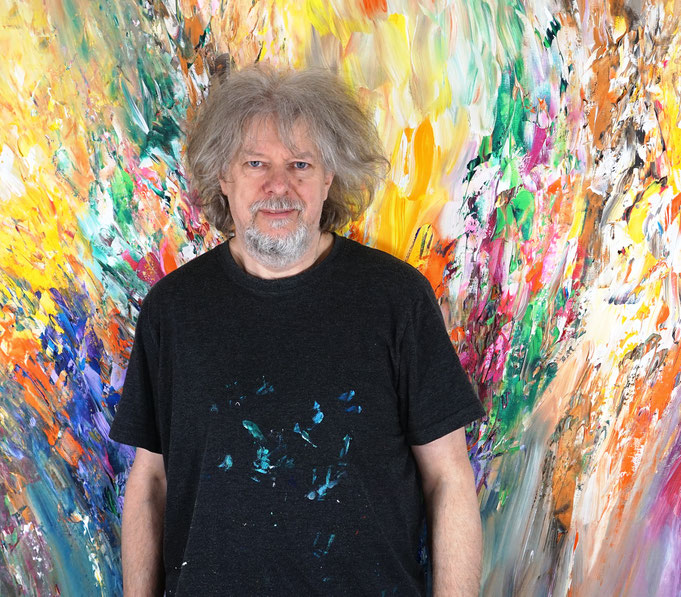 ... gerade fertig gemalt: Peter Nottrott mit Symphony Of Colours XXL 1