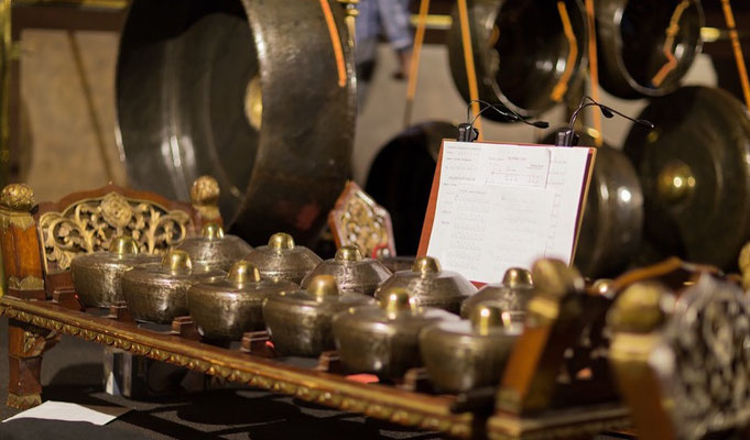 Javanische Instrumente des Gamelan-Ensembles MANYAR SEWU aus Kassel