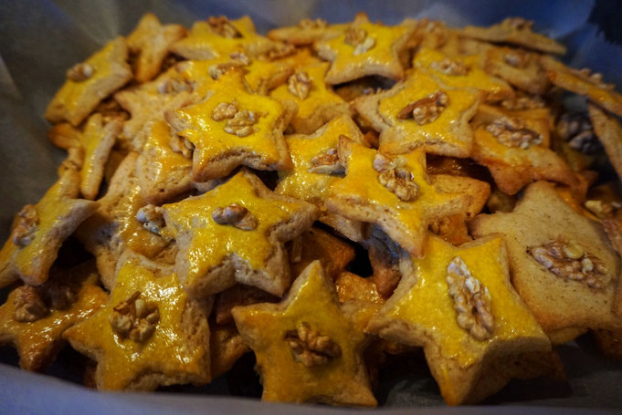 Walnussplaetzchen mit Ahornsirup und Vanille | Walnussgebaeck