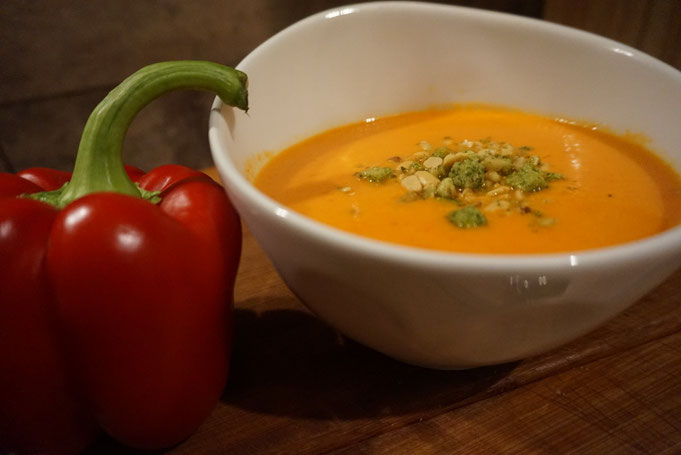 Rezept vegetarische Paprikasuppe | schnell und einfach