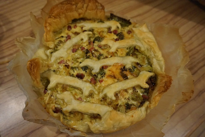 Dackel Wirsing Puten Speck Quiche Light| mit Kaese
