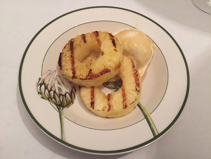 Low Carb Sommer Dessert gegrillte Honig-Ananas - verfuehrerisch gut