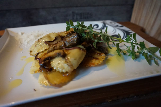 Rezept schnelle Trueffel Tortellini Pfanne mit Aubergine