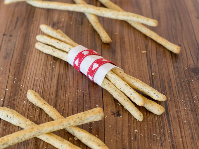 Parmesan-Grissini selber backen a la Daniela