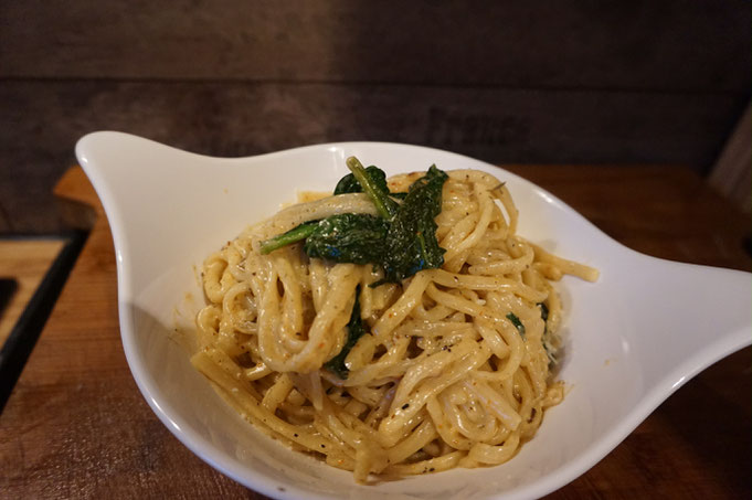 Butter Pasta mit Zitrone - Thymian - Spinat | schnelles warmes Abendessen