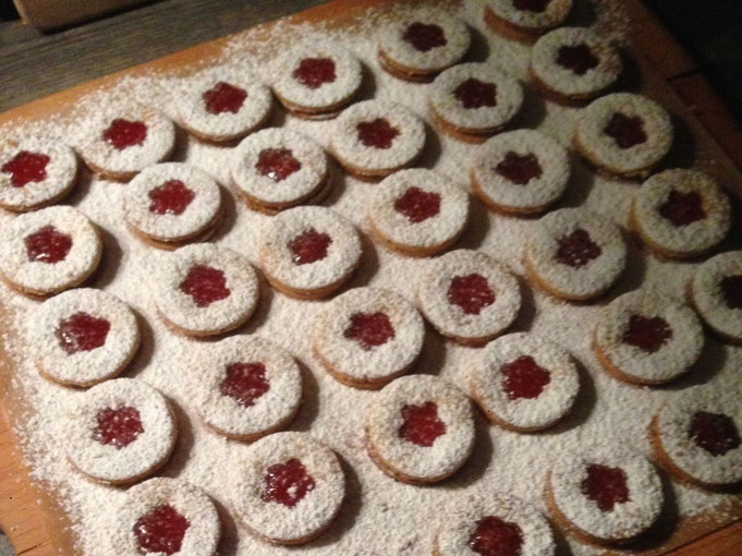Nessas Spitzbuben Plaetzchen mit Marmelade | Linzer Augen