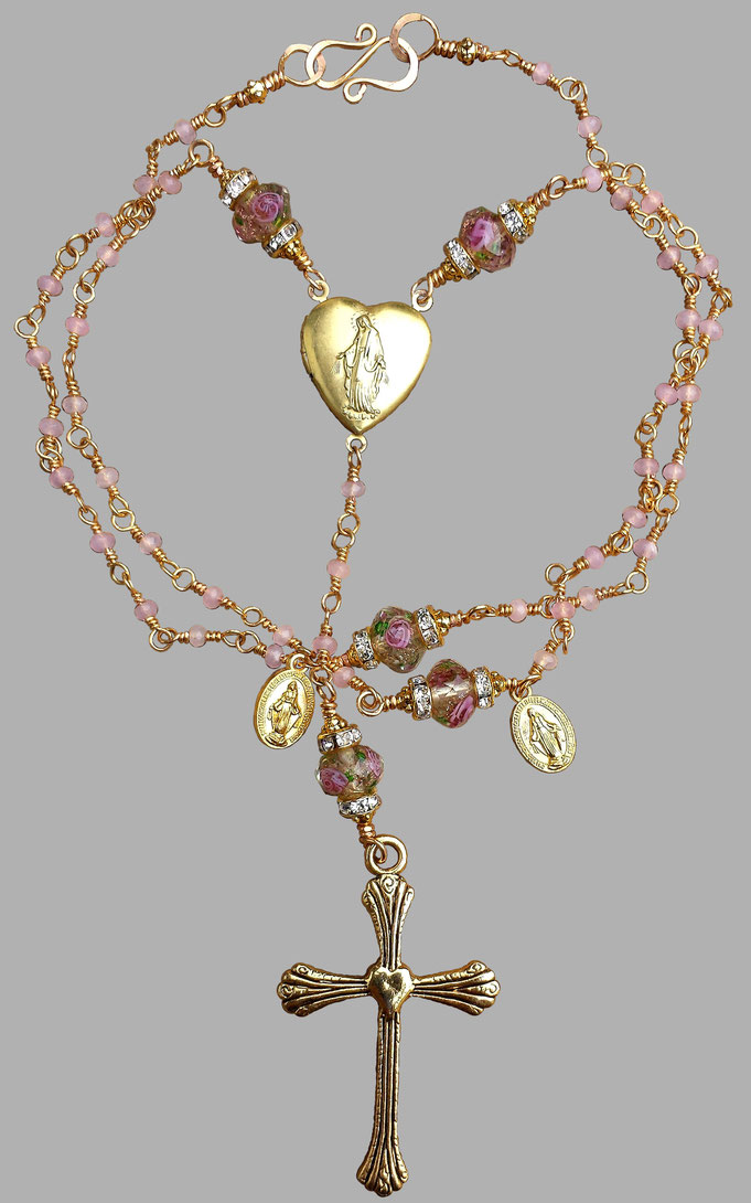 Rosendraht Rosendraht.de gesegnet Rosenkranz Gebetskette Schmuck christlich spirituell Segen Schmuck online kaufen webshop Schmuckshop Jesus Christus Maria Madonna Marienmedaillon Herz Edelstein Kreuz Marienmedaille gold Jade rosa Muranoglas Strass