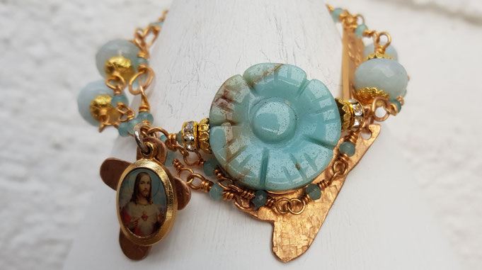 Rosendraht Rosendraht.de webshop Schmuck online Manufaktur handgemacht Schmuckdesign Design Designerschmuck Unikate Goldschmuck Edelsteinschmuck Armband Halskette Kette Marienmedaille Maria Jesus Charm Anhänger Herz Kreuz Jade Amethyst lila magenta 2in1