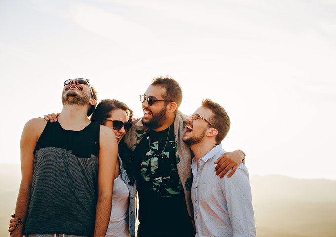 Freunde auf einer Firmenfeier in Gauting vor unserer Fotobox