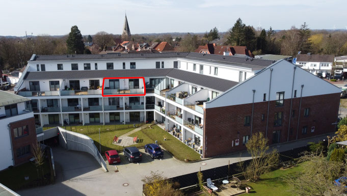 Hofansicht, Wohnung 32 rot umrandet
