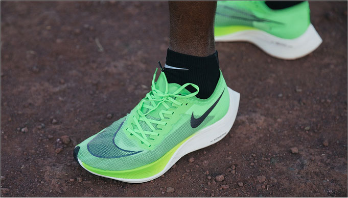 Mo Farah mit dem Nike ZoomX Vaporfly NEXT% - Bildquelle: Nike