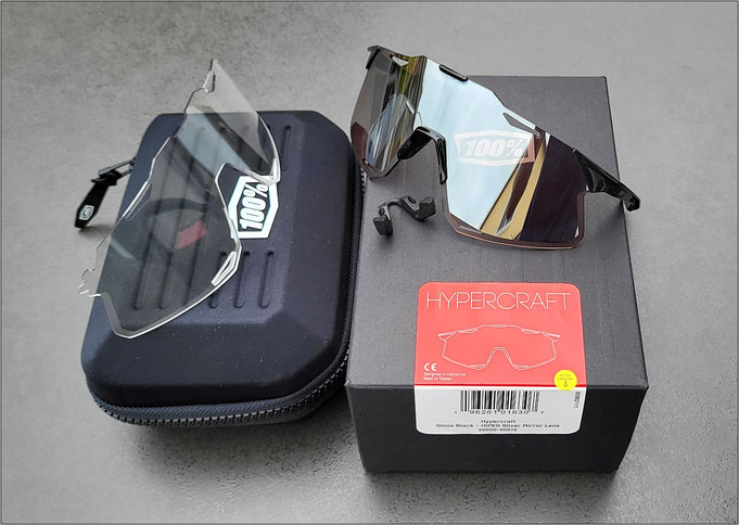 Kommt mit Hard-Case, Cleaning Bag, Clear Replacement Lens und zusätzlichem Fit Nosepad.