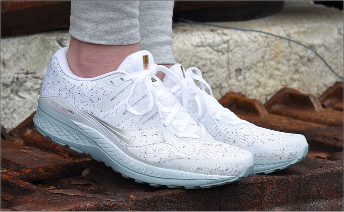 Der 'Ride ISO' (Damen) in der "White Noise"-Variante. Bildquelle: Saucony